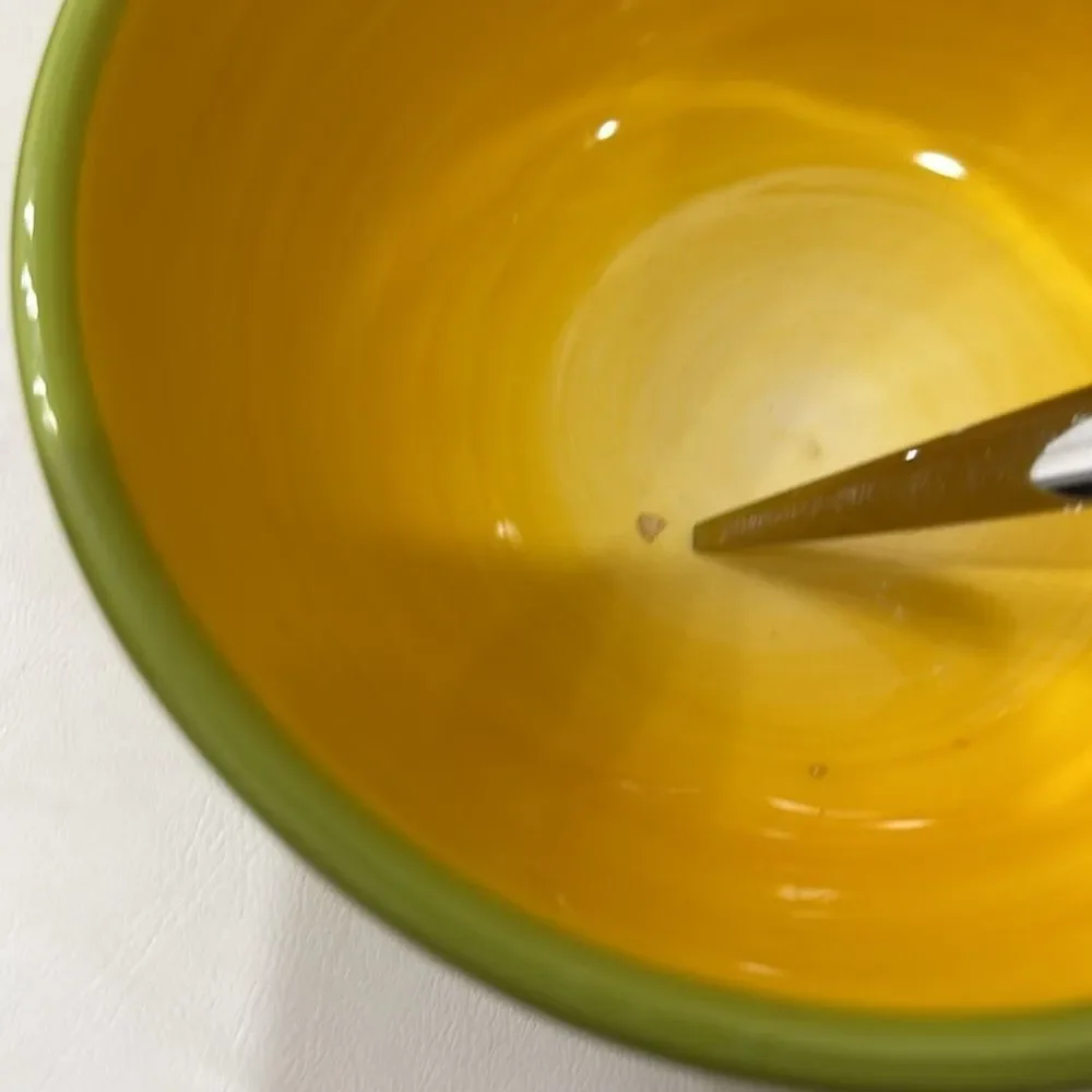 Pier 1 Pasilla Vibrant Green Yellow 10 3/4 In Plate & 5 1/2 Round Bowl 3 In Ta